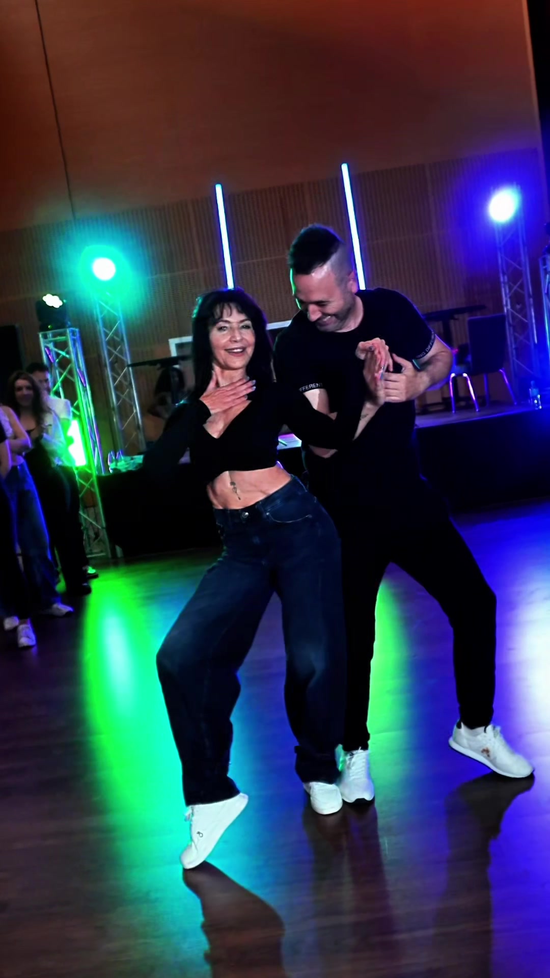 @Neus Salsa ON