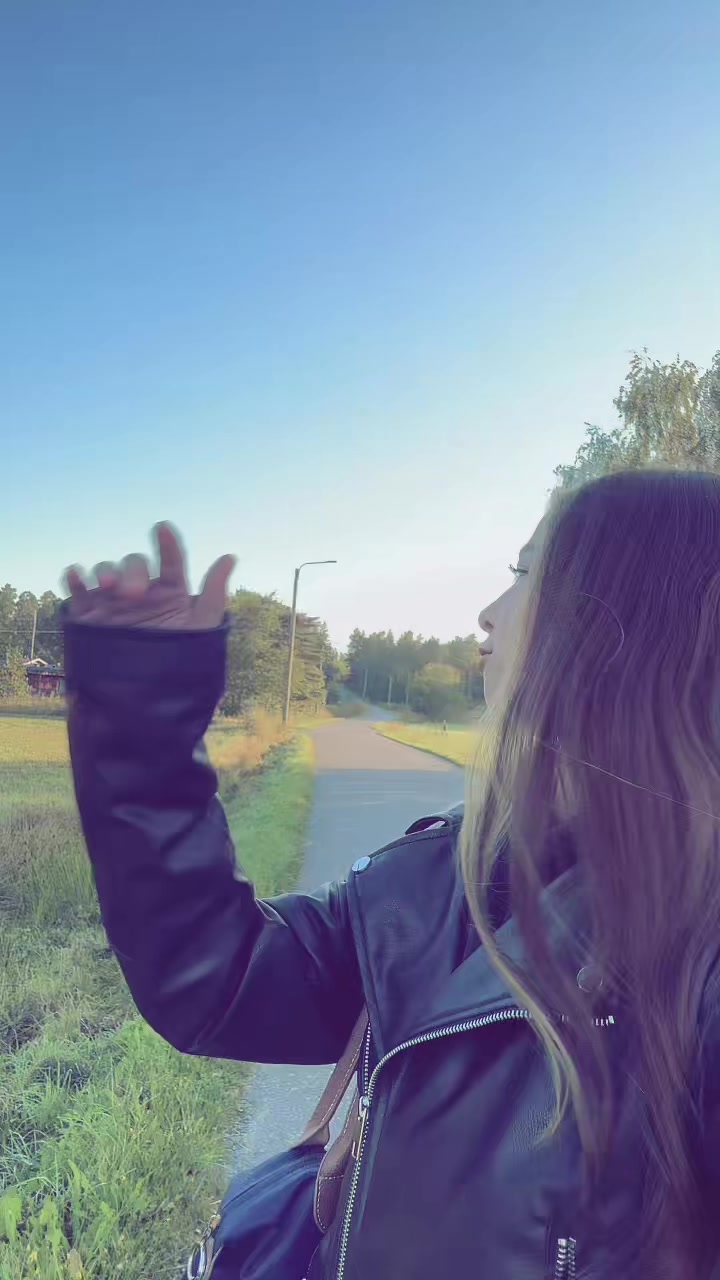@inst:Mrs_Smith_Daria