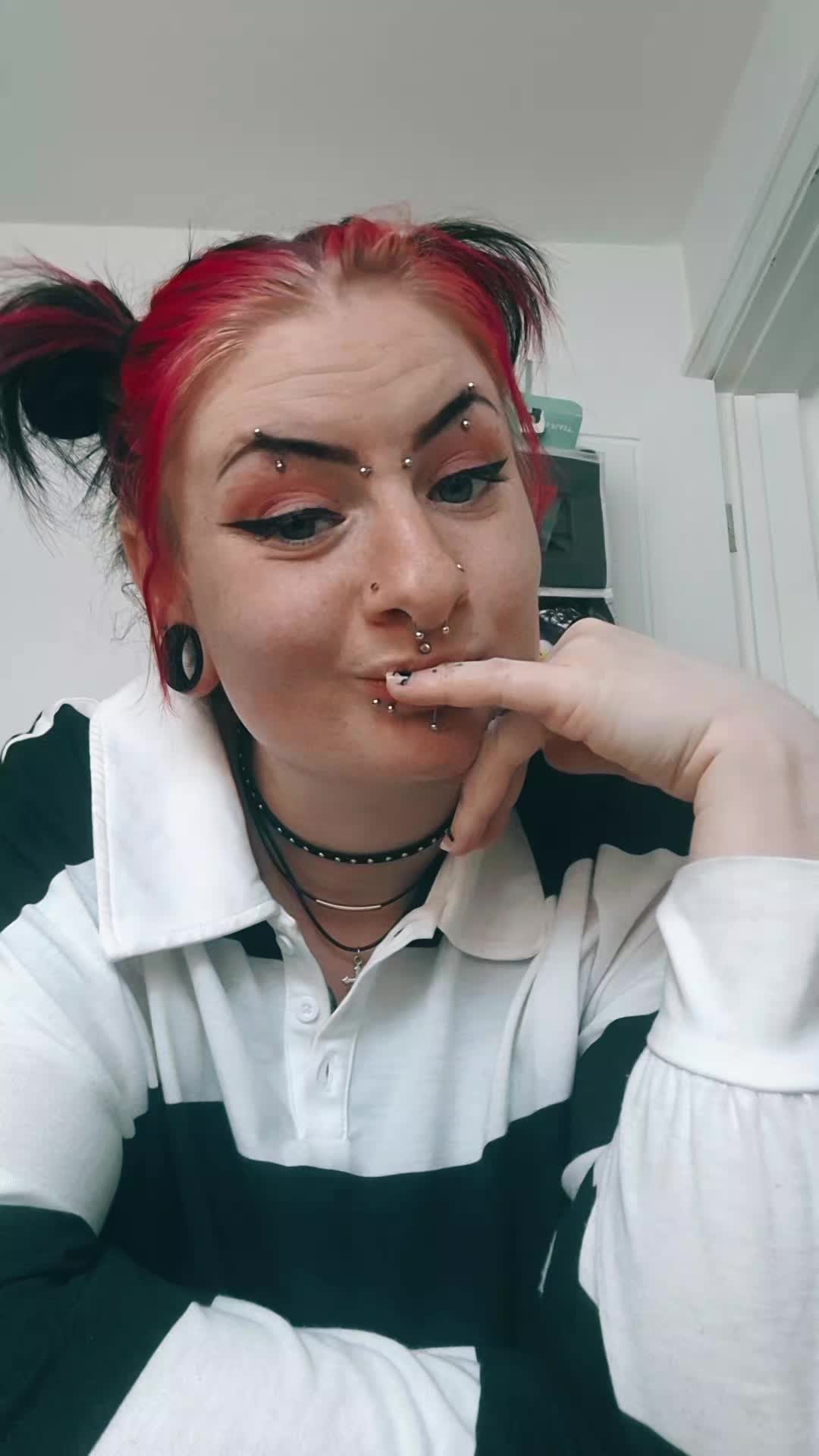 @ErinJayne