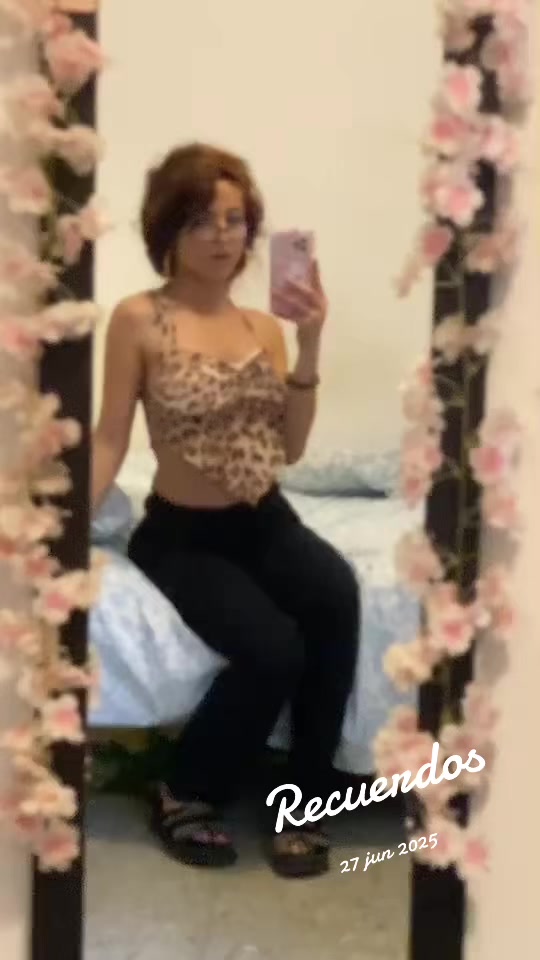 @lauritaq222