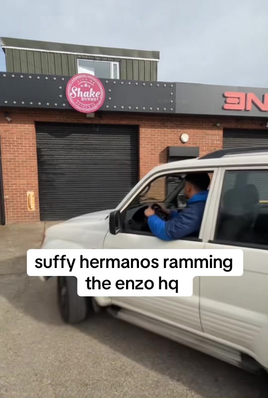 @sheikh street hermanos