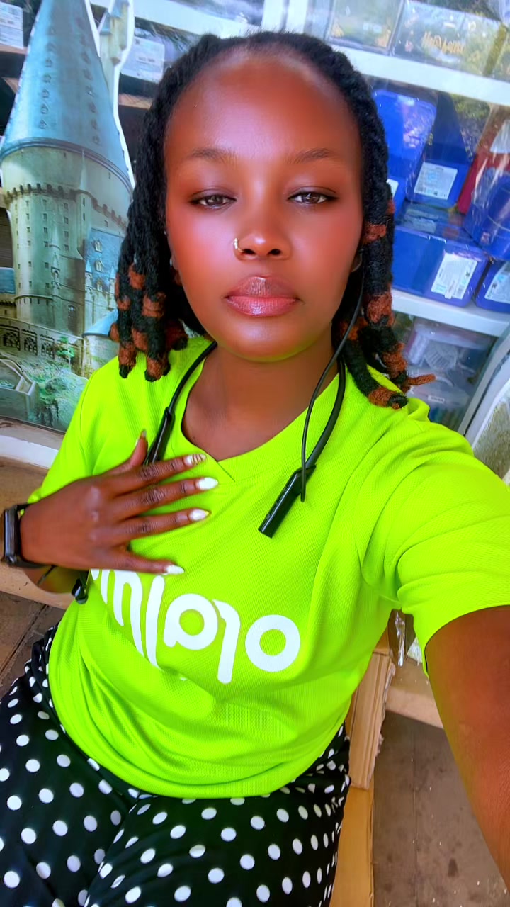 @Carol Wawira