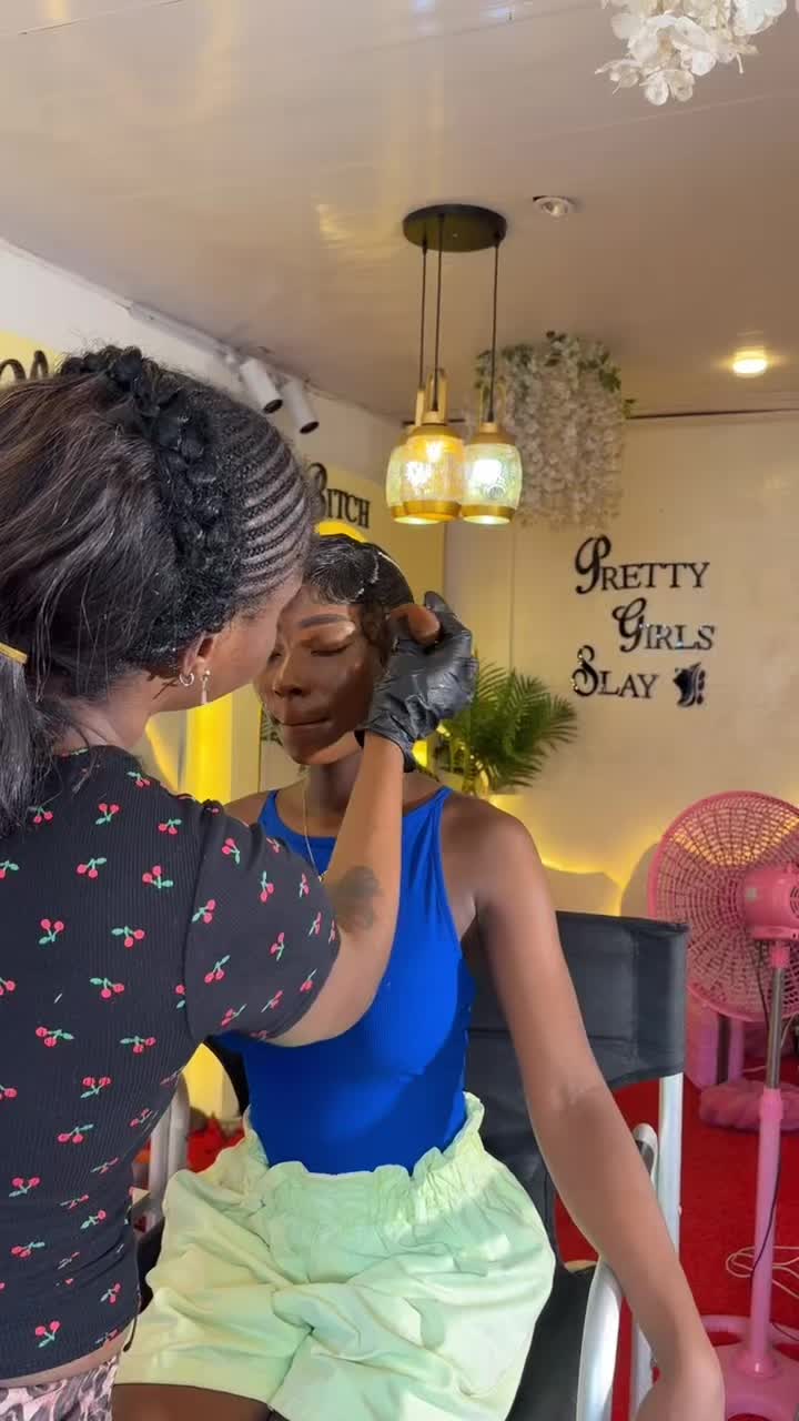 @💄 Barbie classic saloon💇♀️