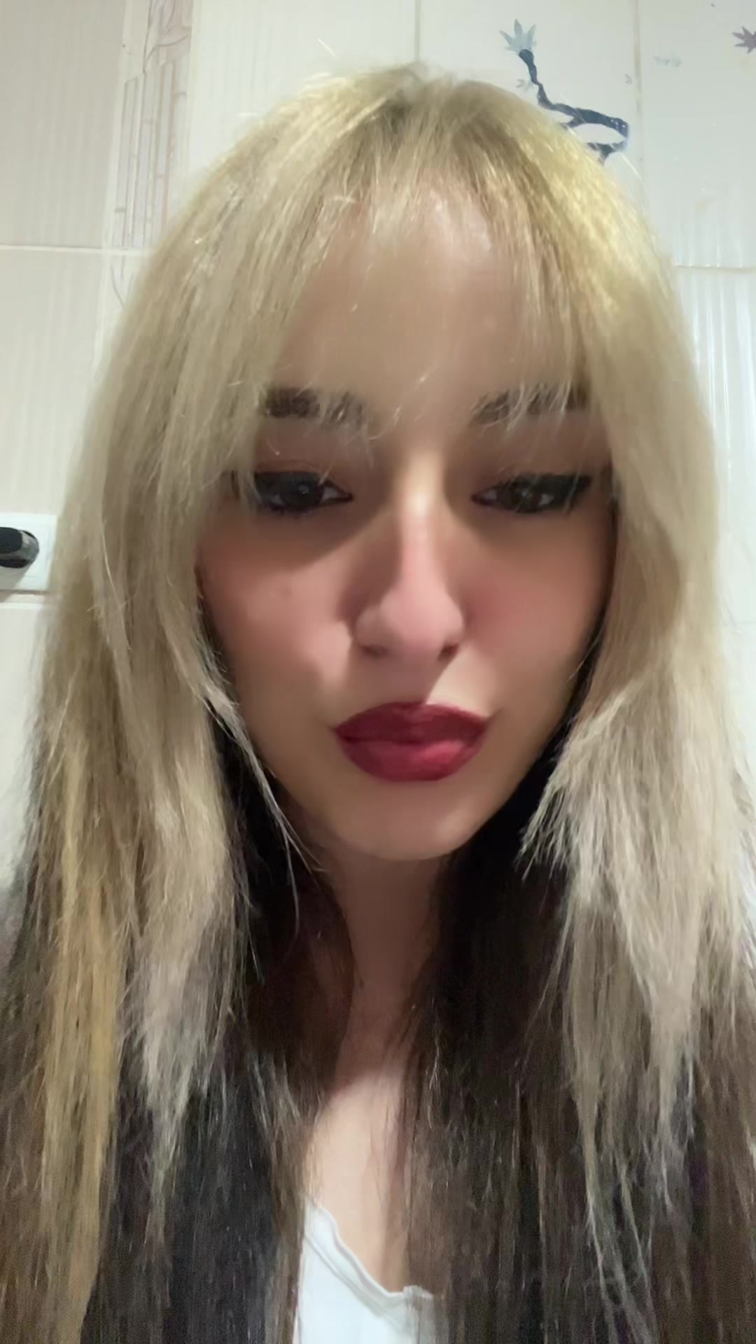 @YellowDark Swan