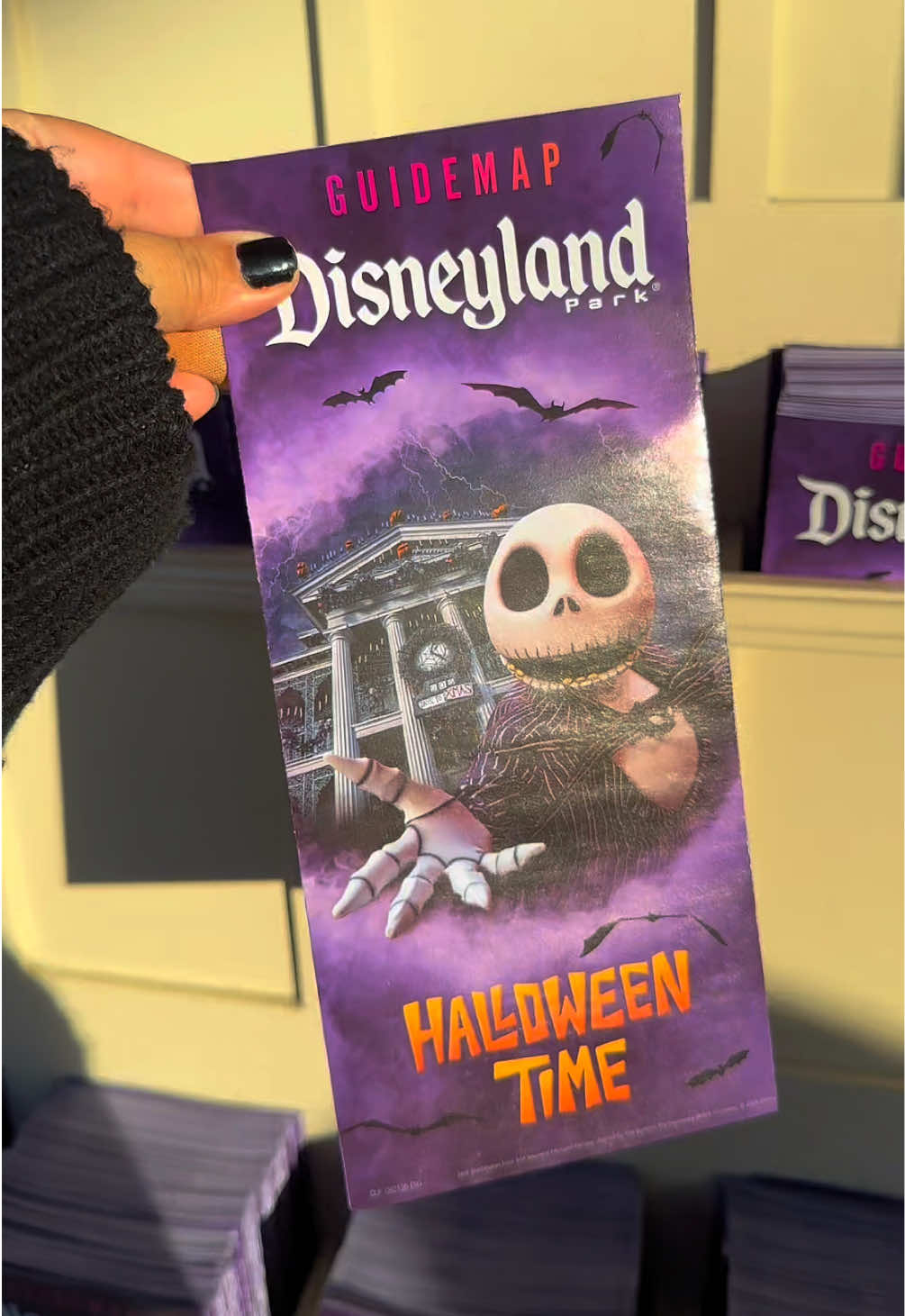 @Emi🎃