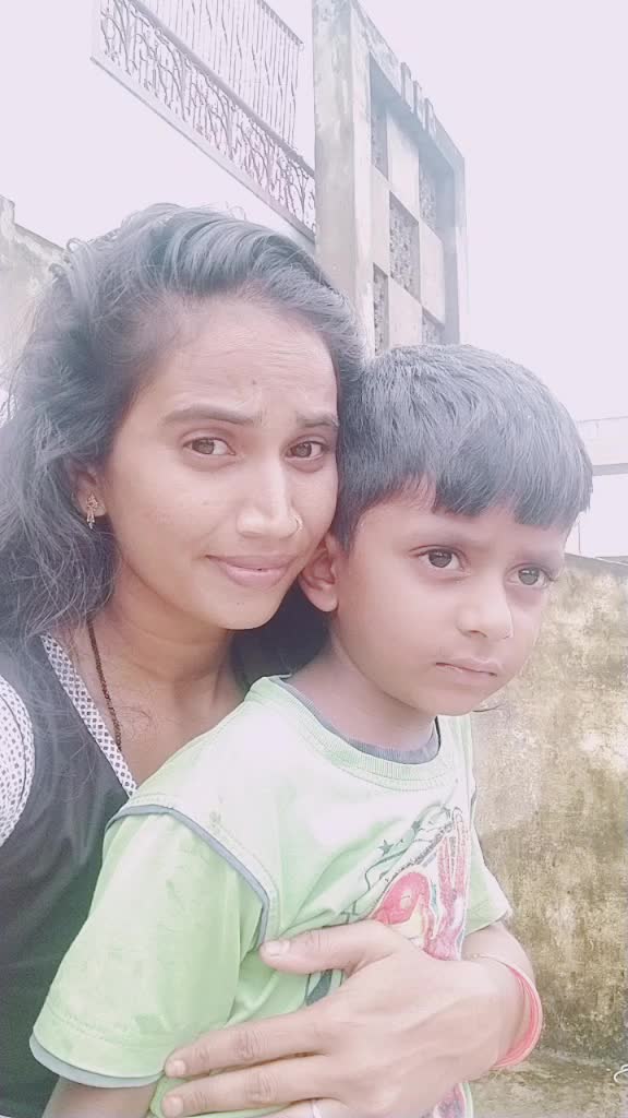 @nageena shaik