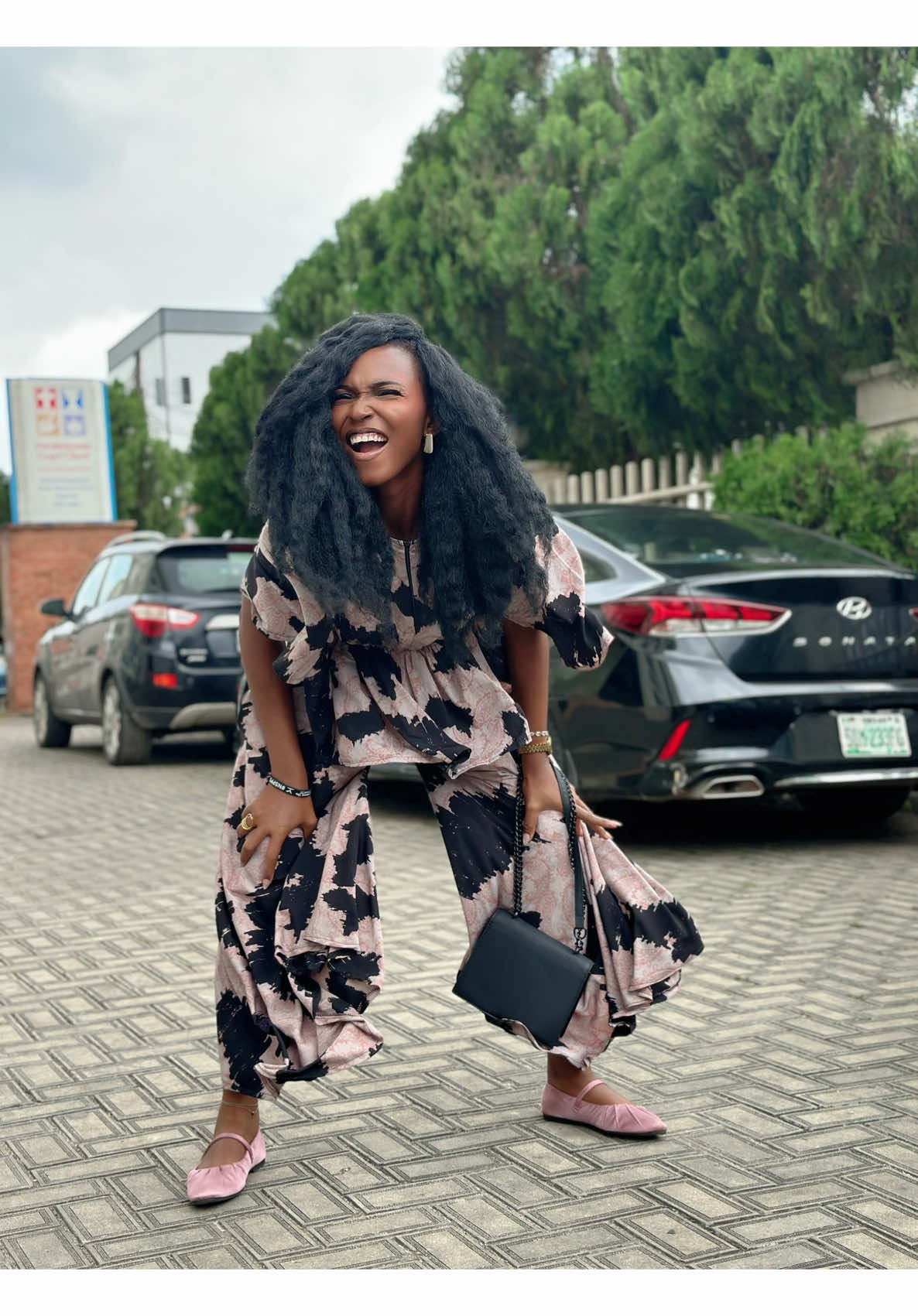 @Sisionyinye