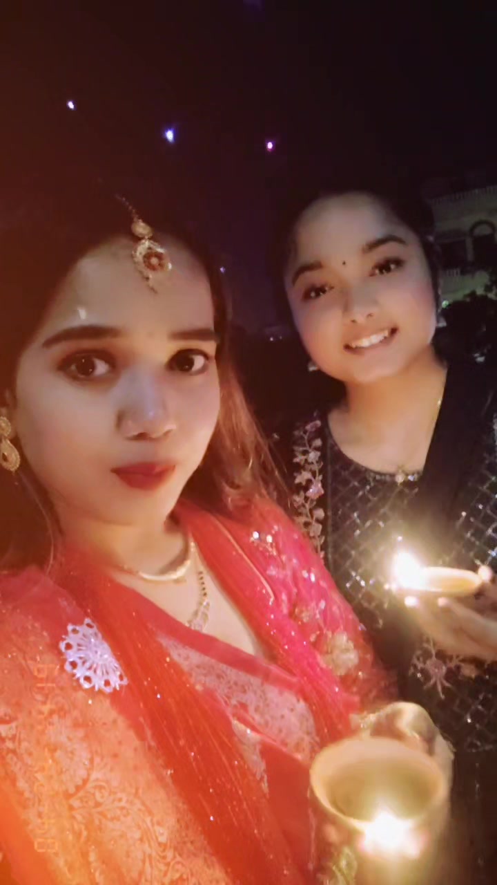 @🦋REENA PRAJAPATI 🦋