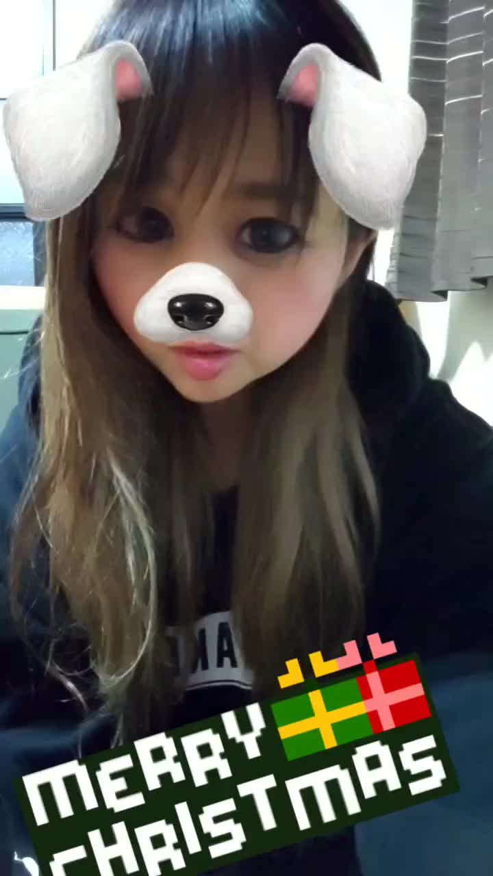 @momoiro