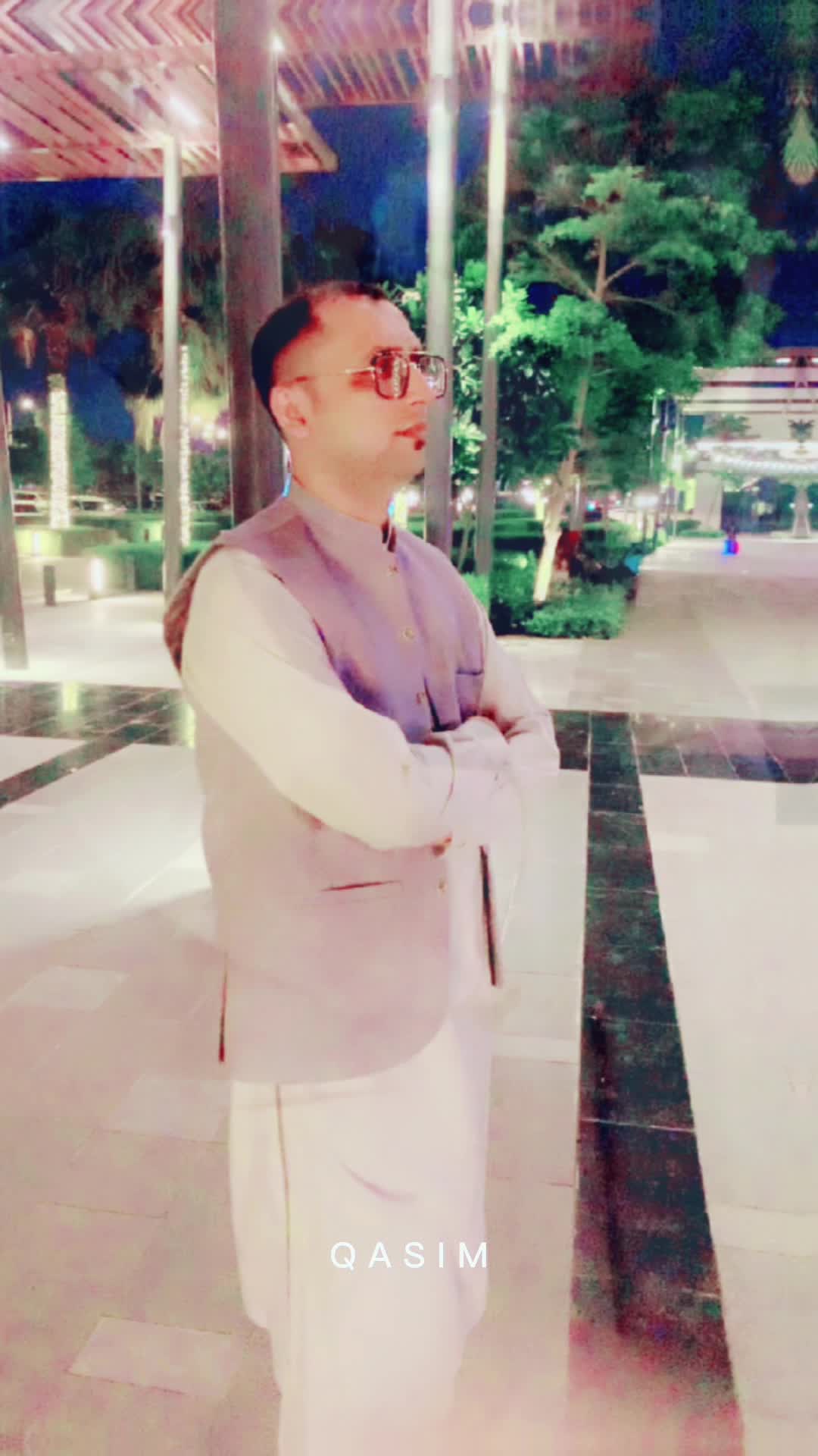 @𝐐 𝐀 𝐒 𝐈 𝐌 💘