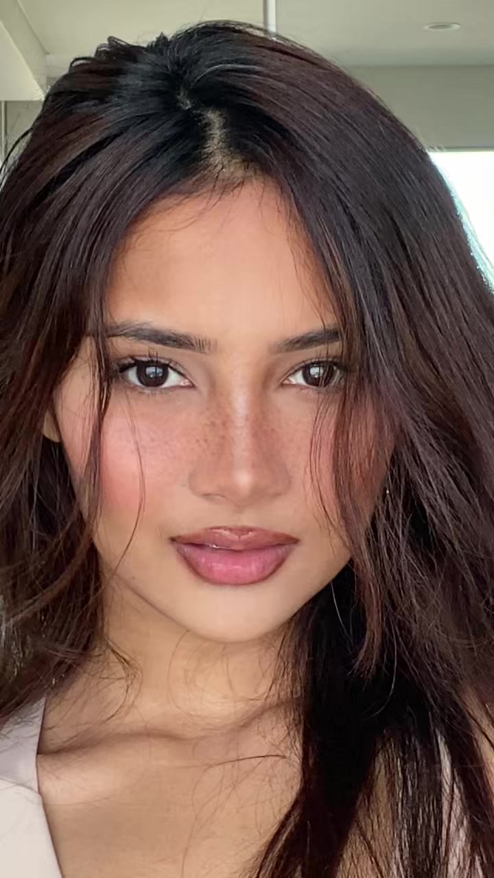 @Niharikaaa