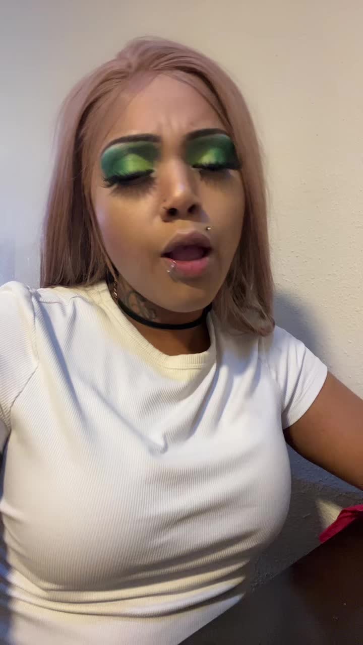 @Bizzysqueen