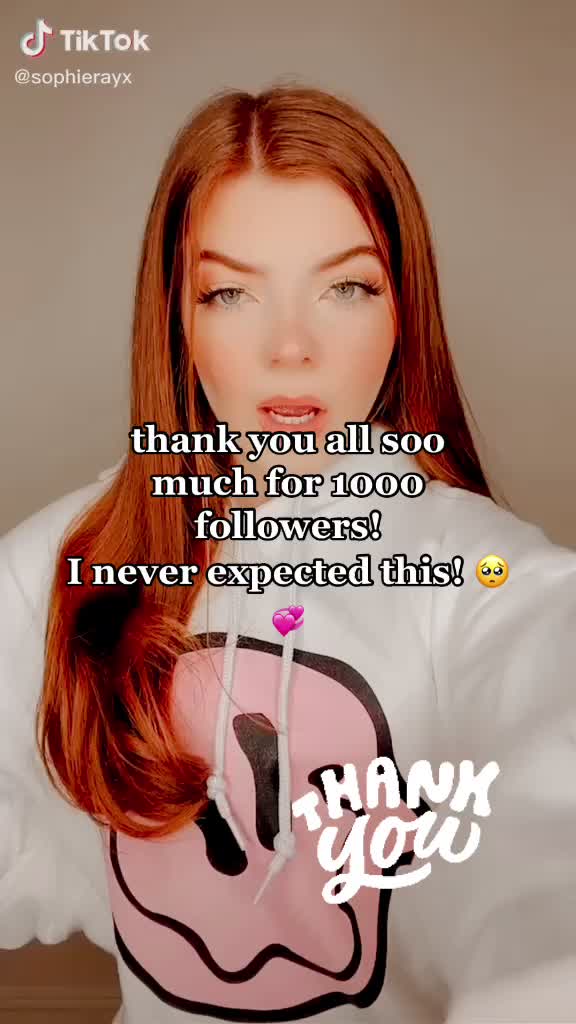 @I follow back! 1.1k! 🥺💞