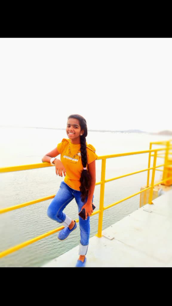 @smart girl akshaya