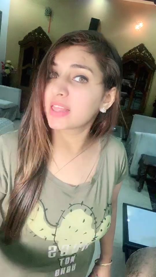 @👑priyaanka👑