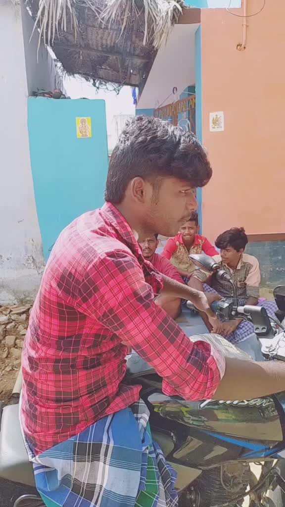 @selvam nayak526018