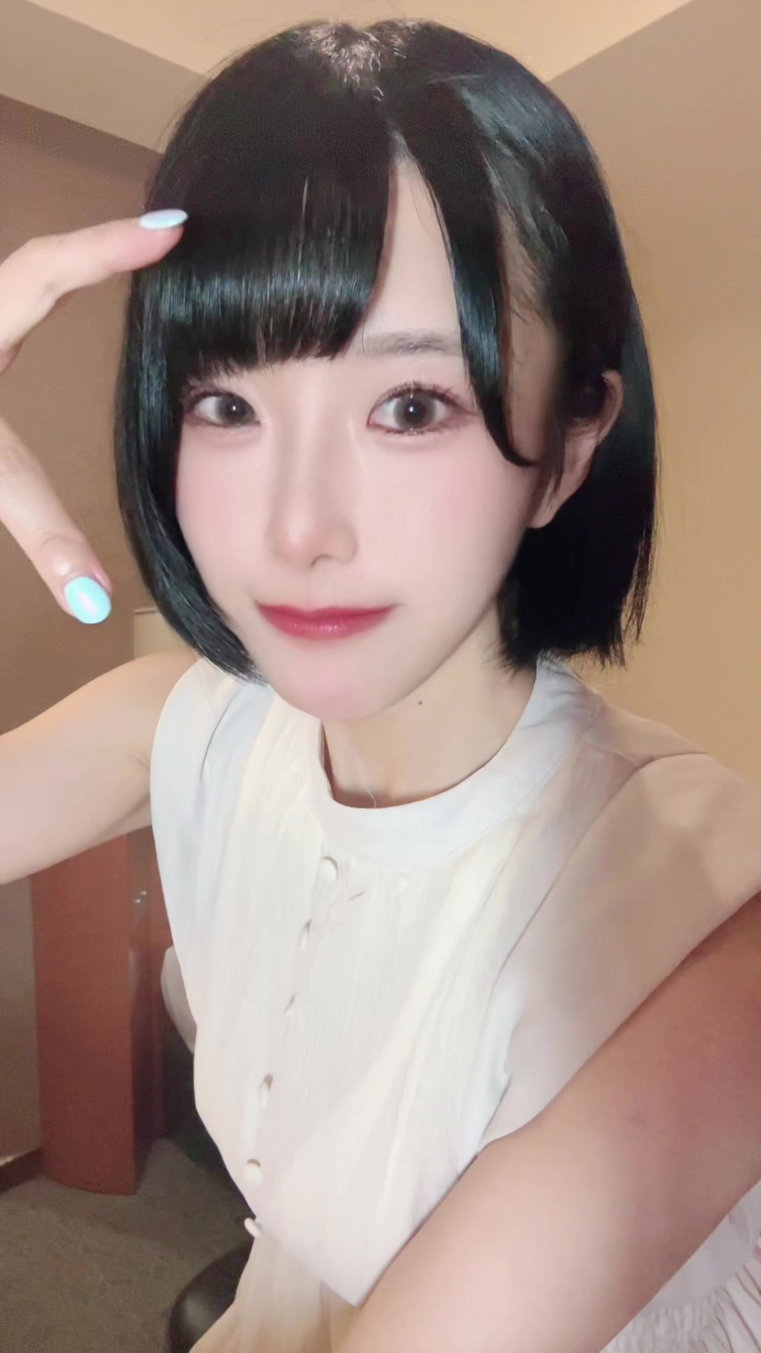 @椎原えみ