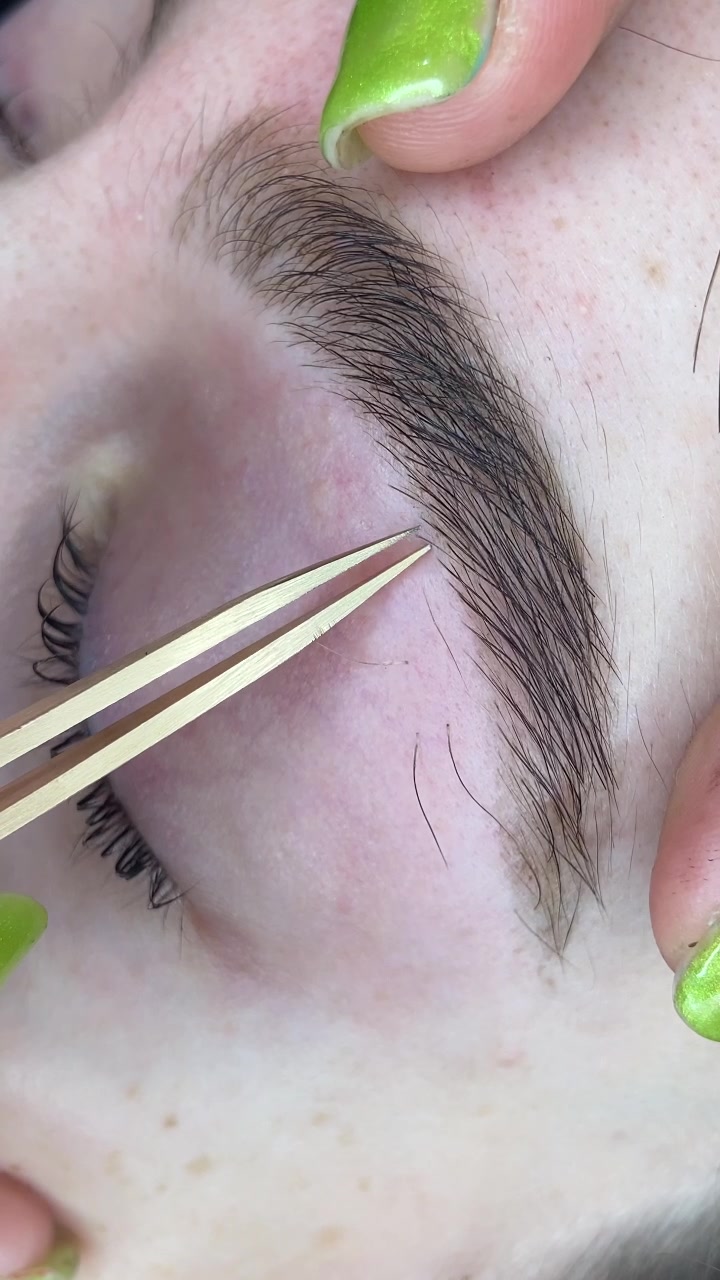 @Brows by Beatrice ✨