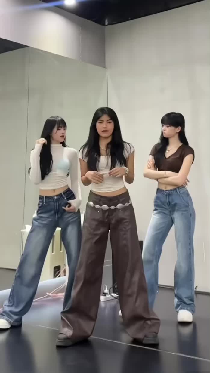 @FERNWANG💖