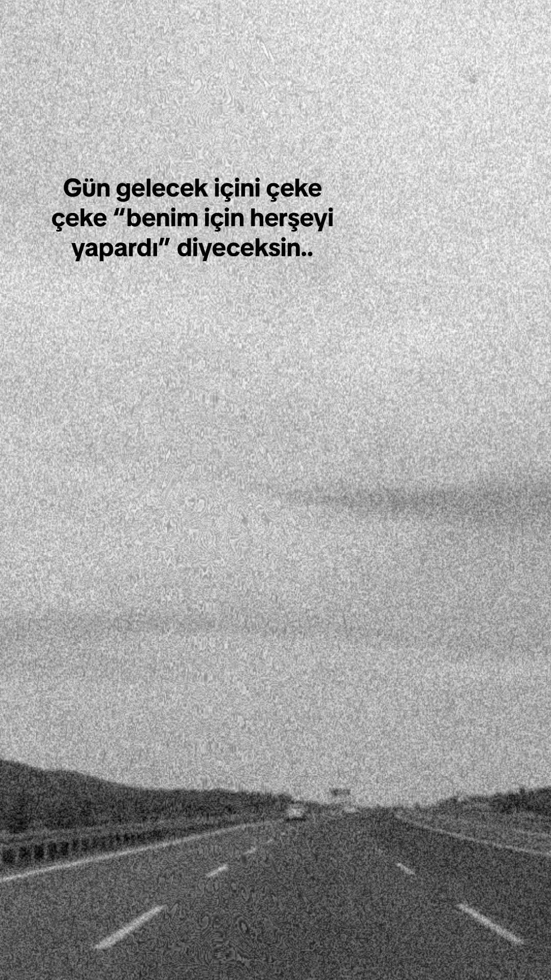 @Özge Aksu