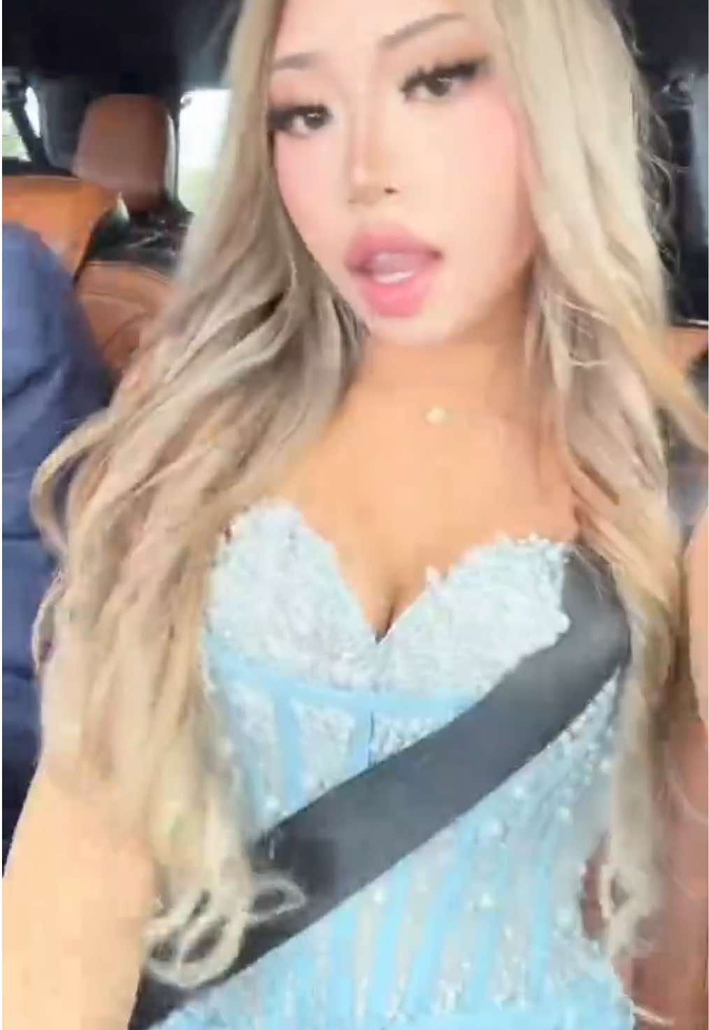 @ellie 🤍