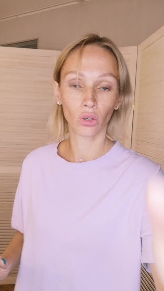 @Маня