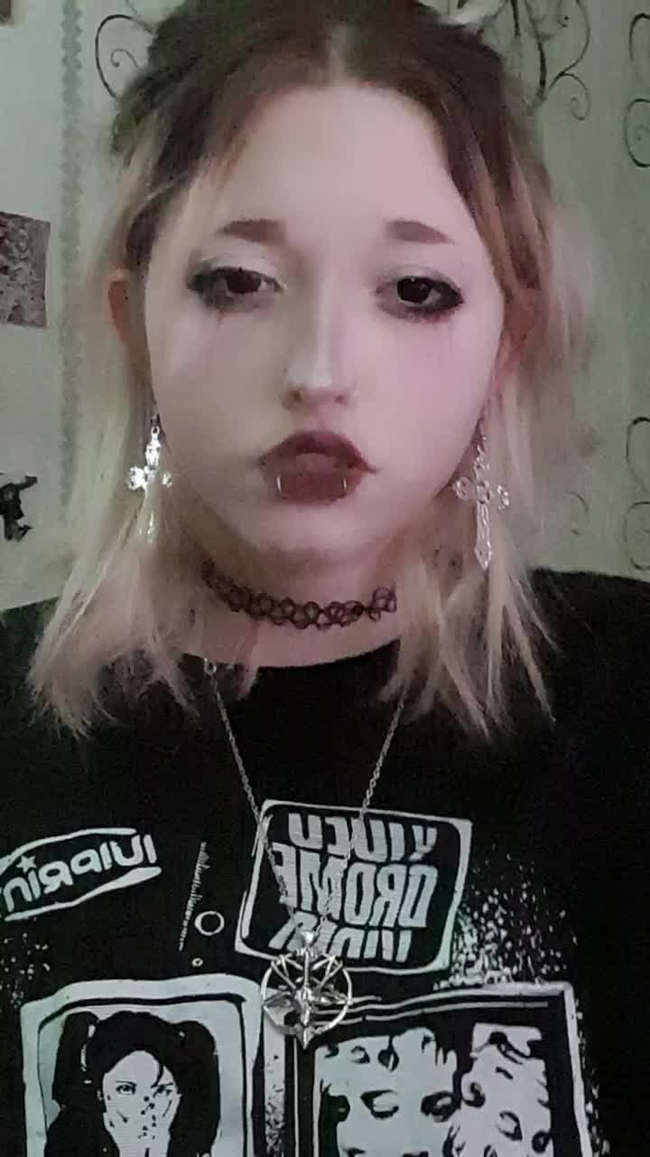 @Сузя♰