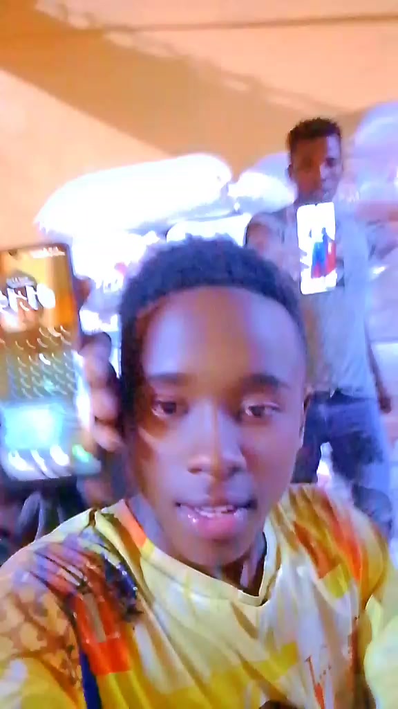 @Super Gidii