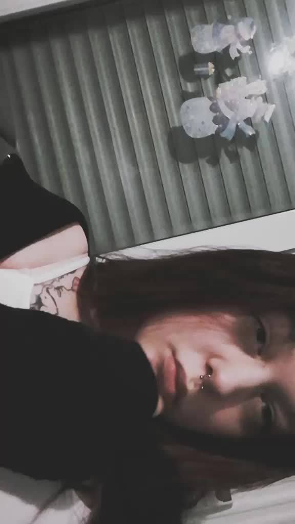 @𝓐𝓷𝓰𝓮𝓵𝓲𝓷𝓪❤️
