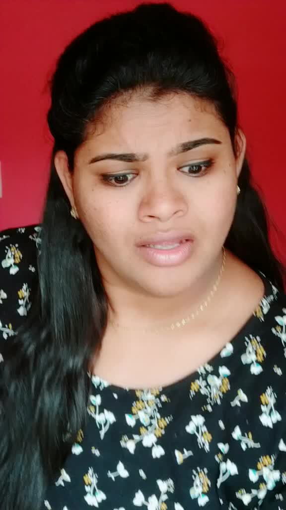 @👑Shruthi Hoovaraj👑