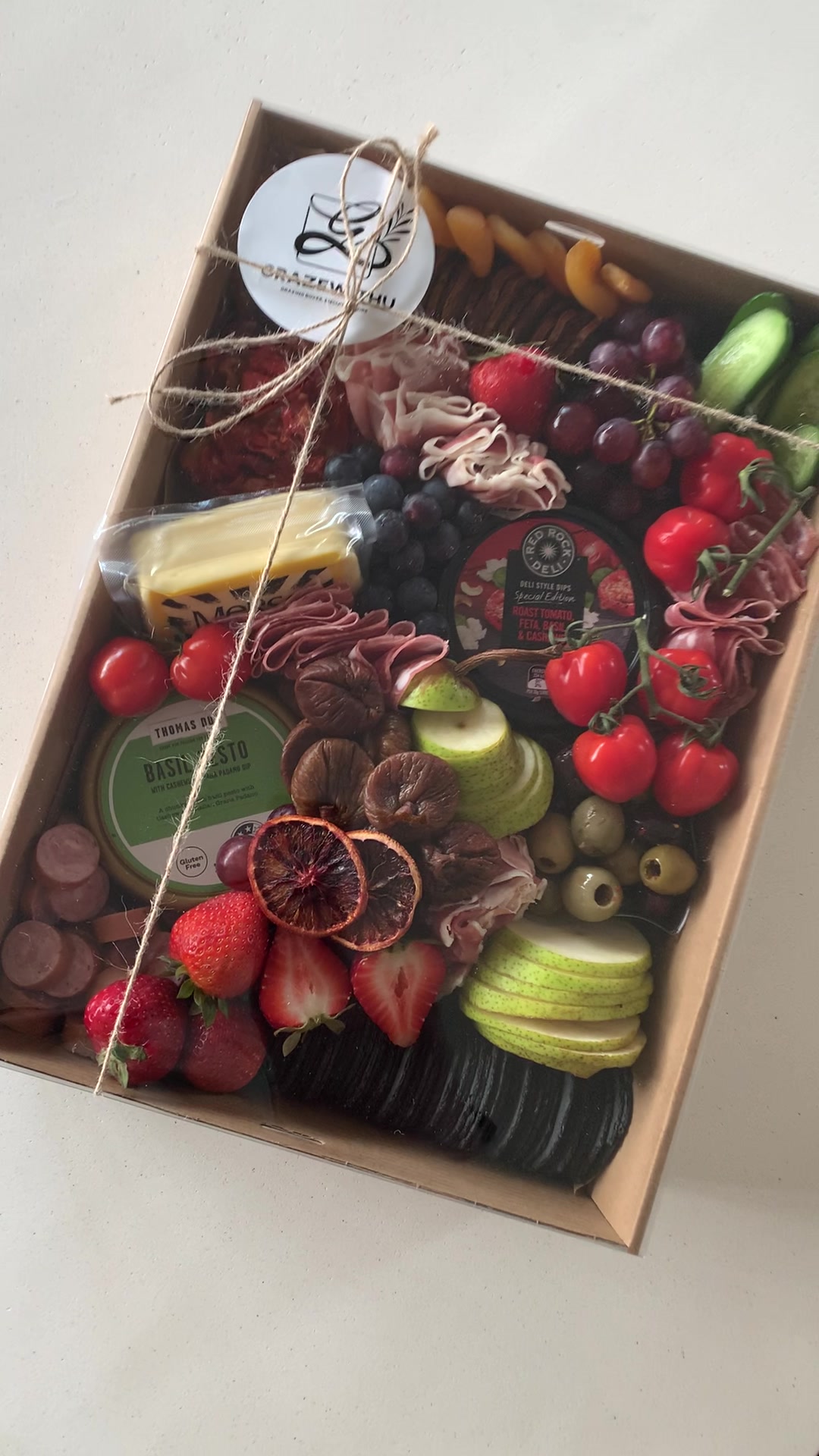 @GRAZEWITHU