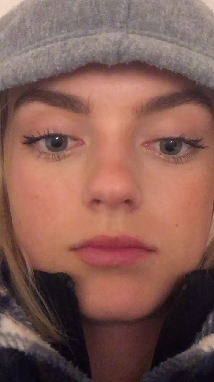 @Bella