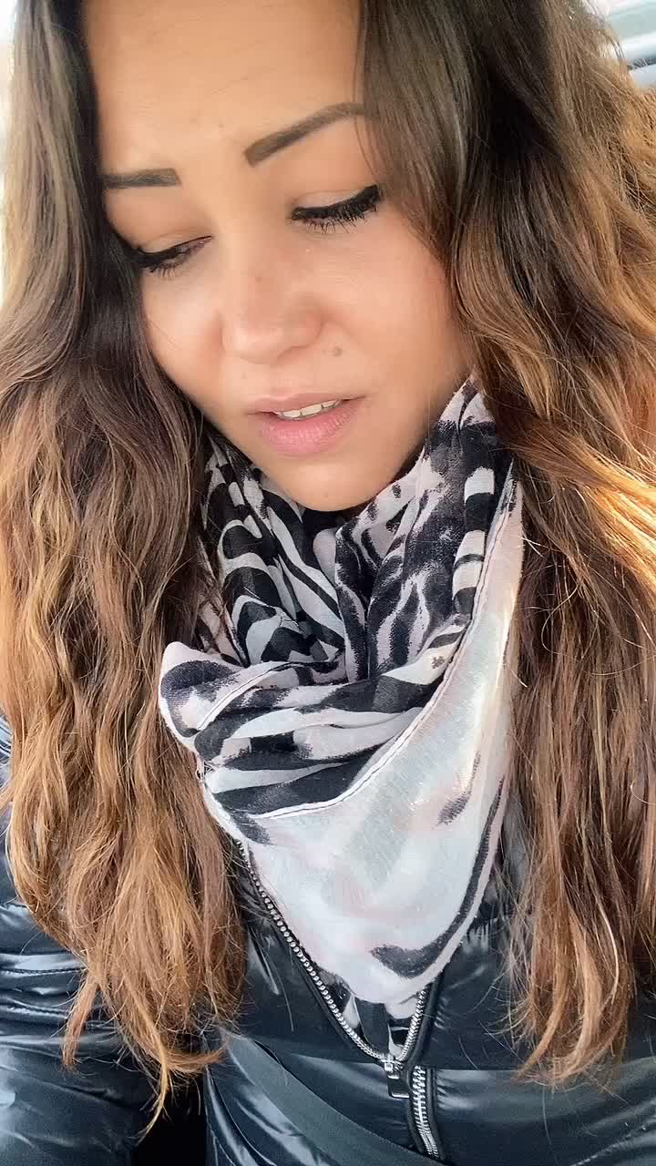 @Elena_xhe