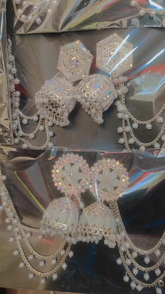 @EARRINGS IN YOUR AREA