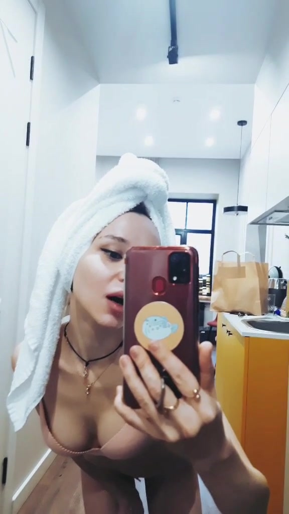 @katy_menz