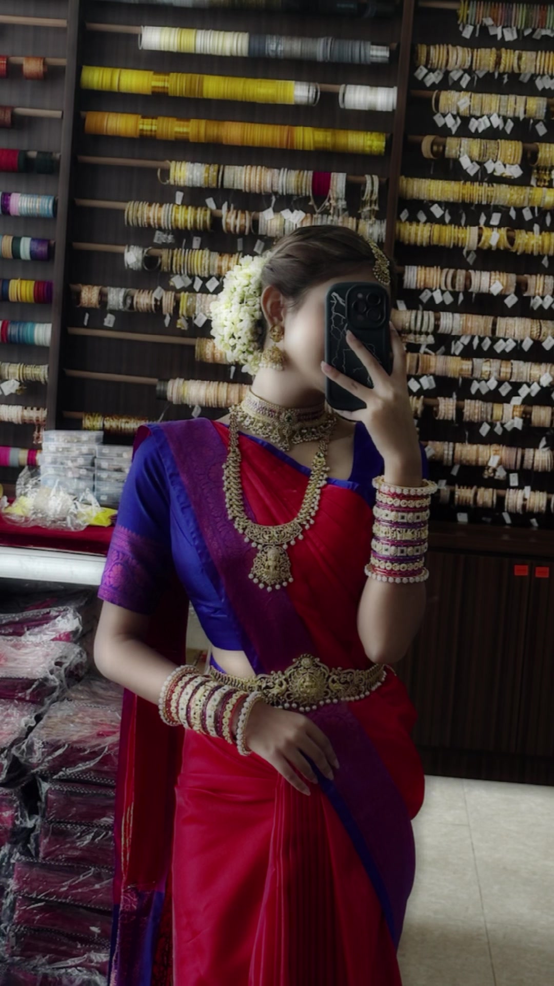 @Madhur🦋