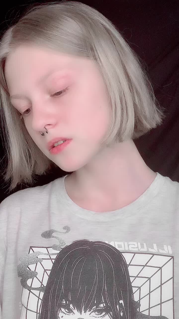 @Тори