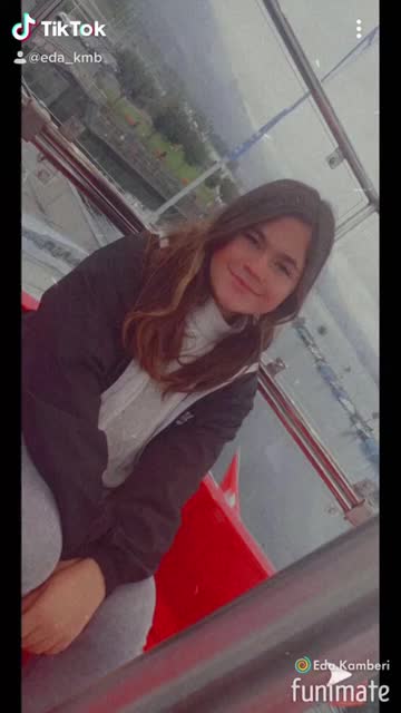 @Lara🤪