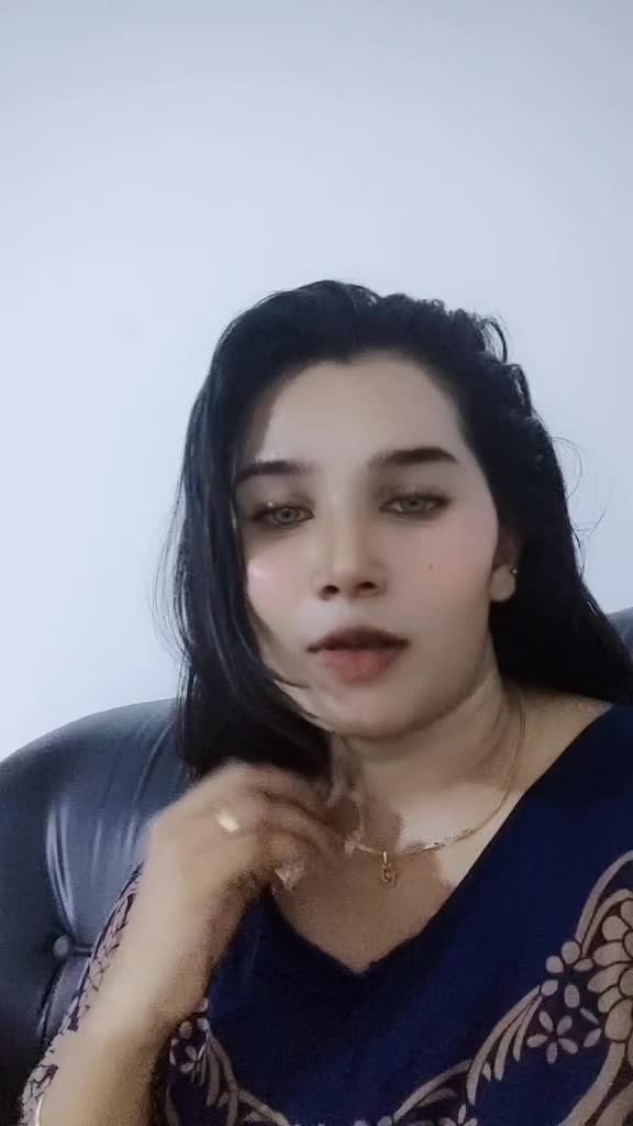 @♥️A Queen Here♥️