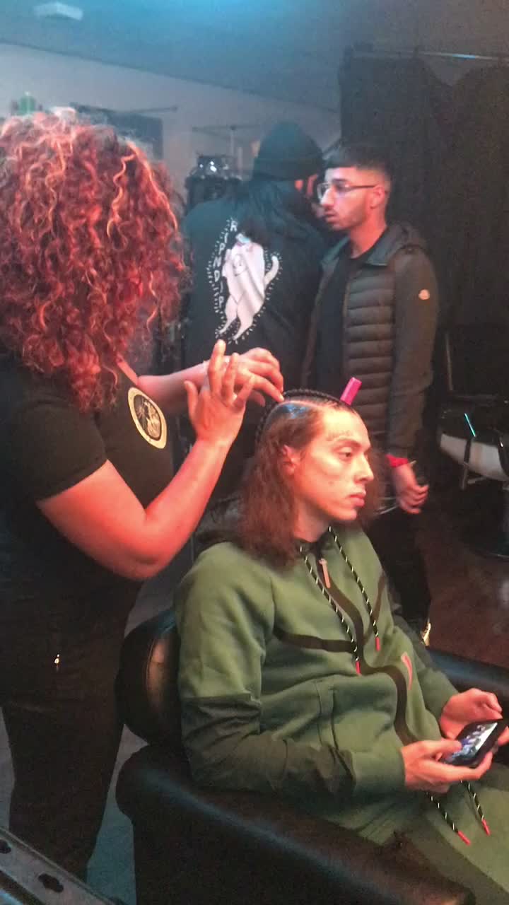 @3DAfro and Europe unisex salon