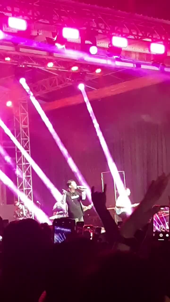 @R.ayu.r