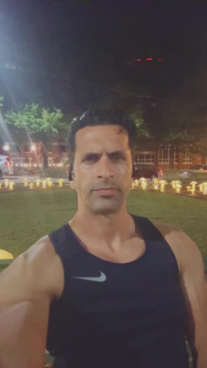 @Amerikali Aynasiz