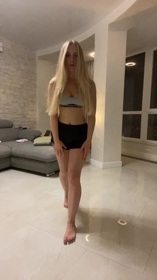 @Ева