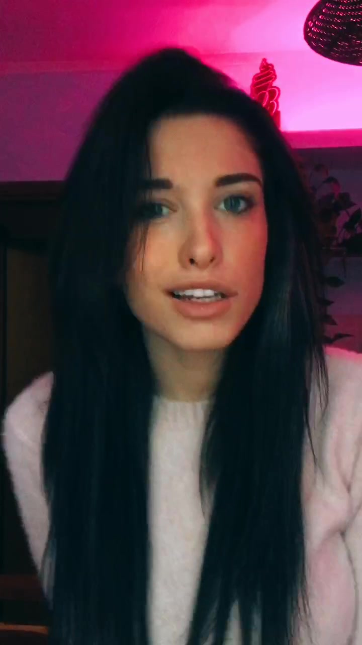 @𝑽𝒂𝒍𝒆𝒓𝒊𝒆