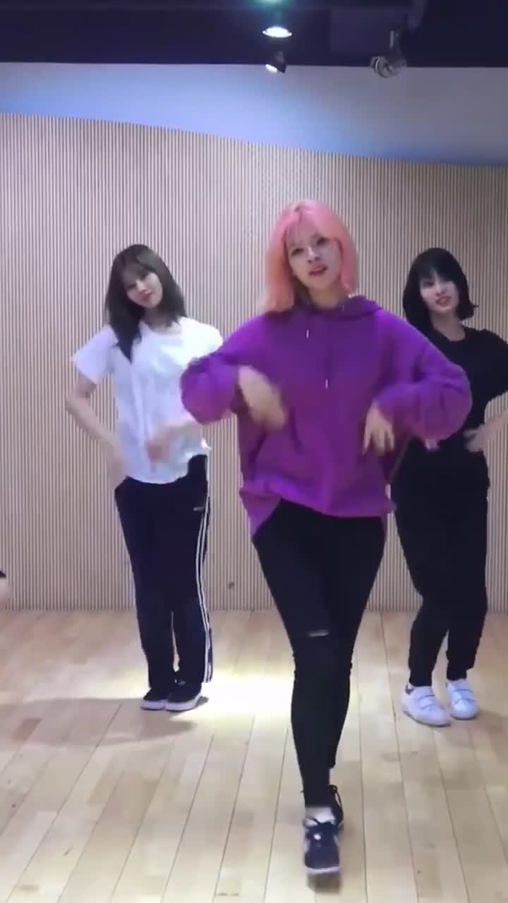 @🐥