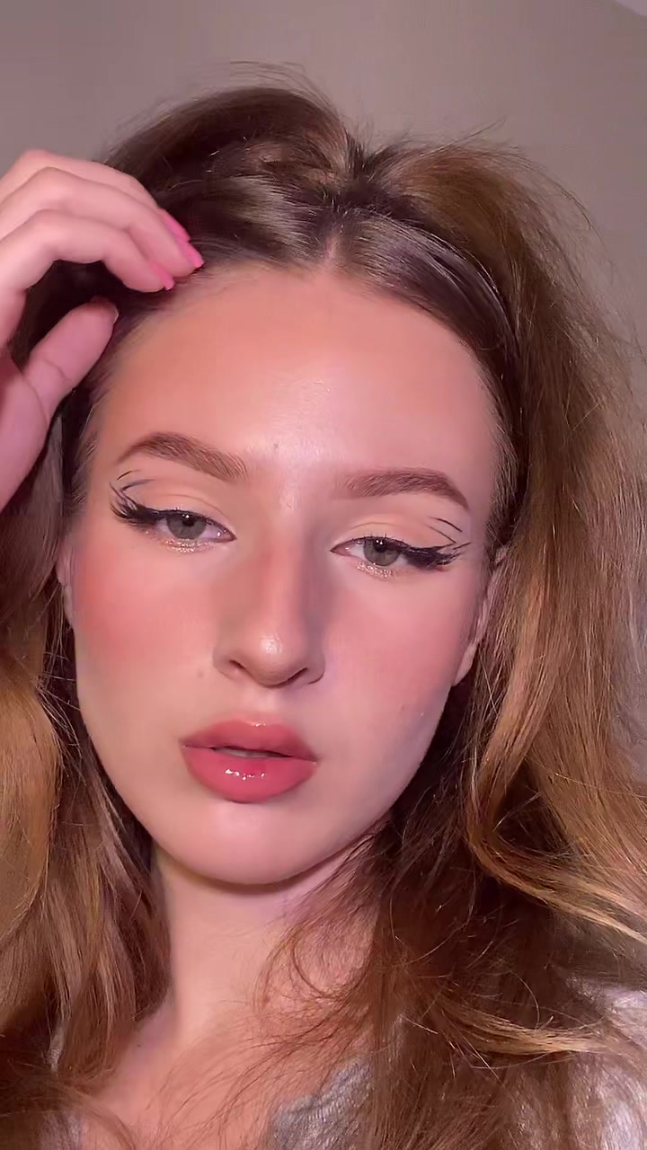 @Anastasia💞