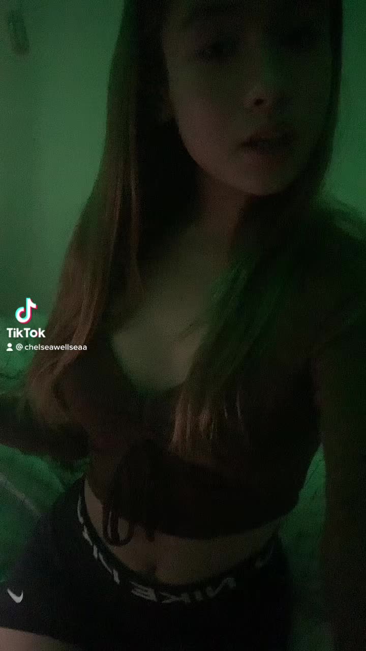 @🎧