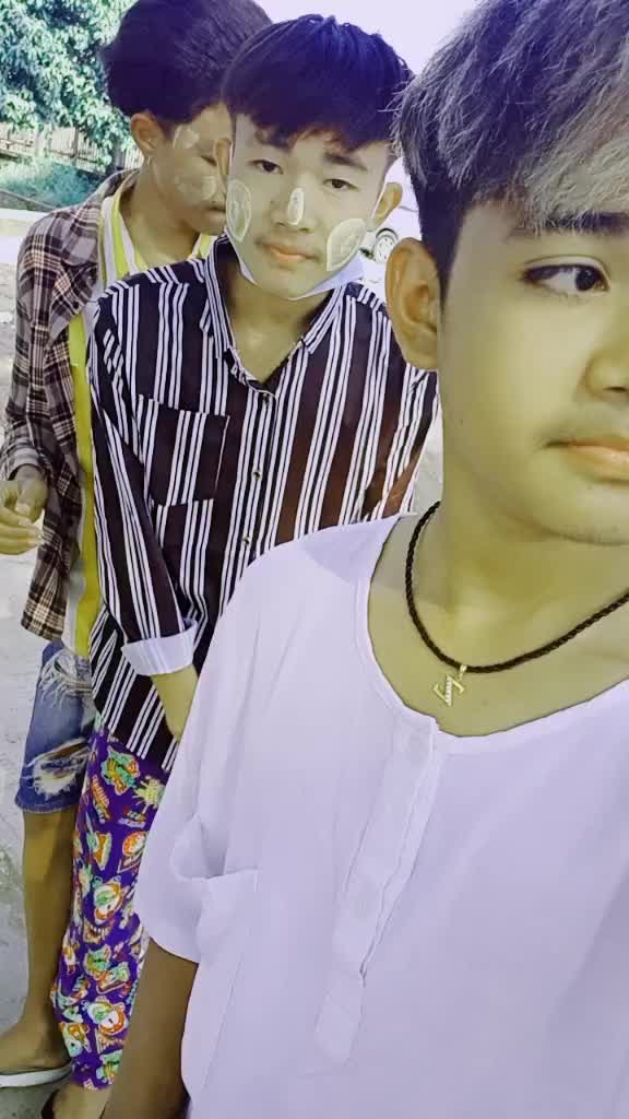 @💛Shine Htet Aung💛