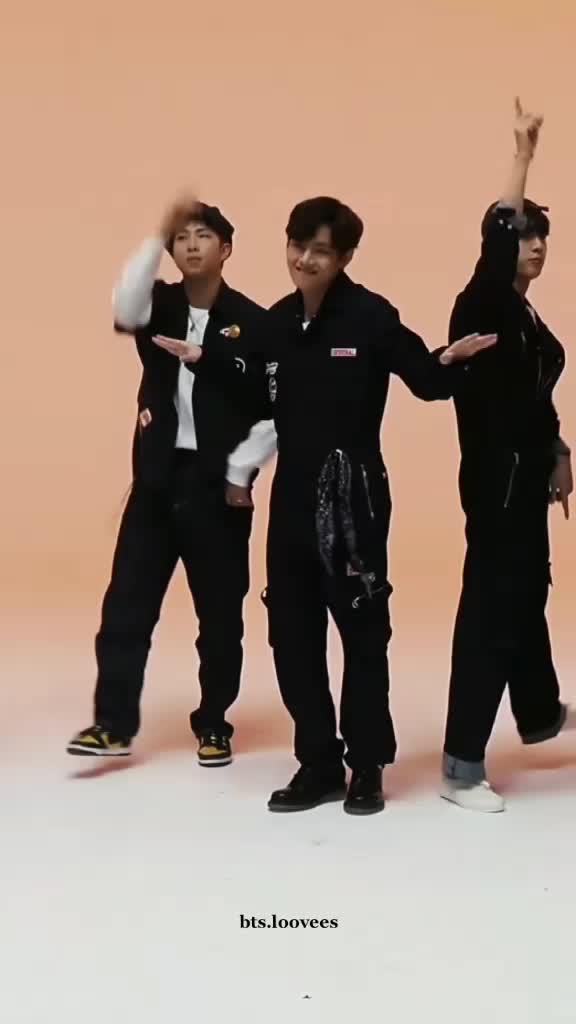 @Tisha 🐧