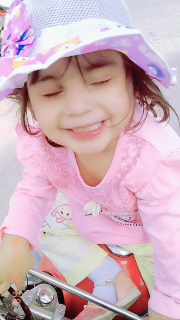 @lovely girl